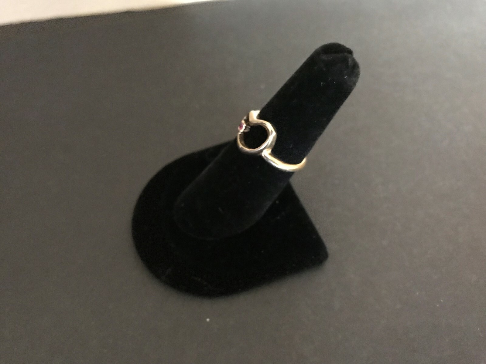 Brass Tone Ring Heart Tiny Red Rhinestone Size 6 Women’s Vintage Rough Poor Bad