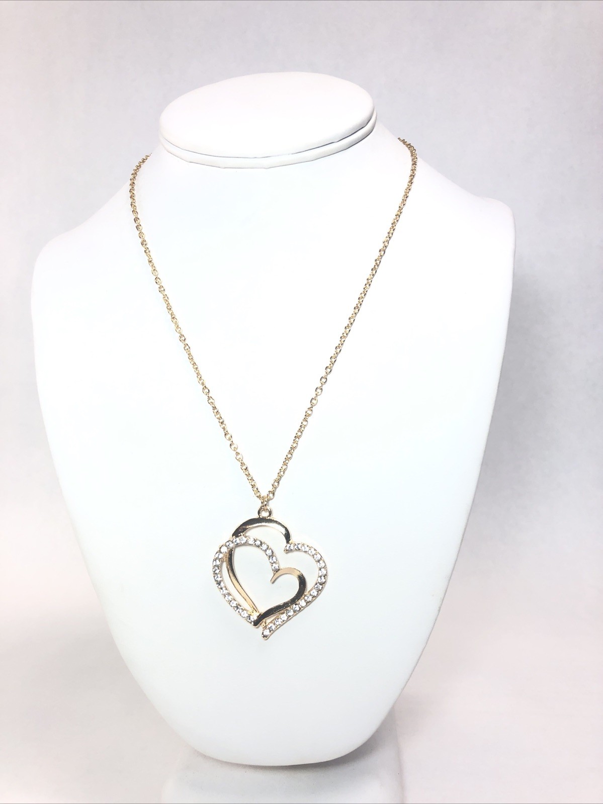 Women’s 18” Gold Tone Large Double Heart Charm Pendant Necklace W/ Crystals Gems