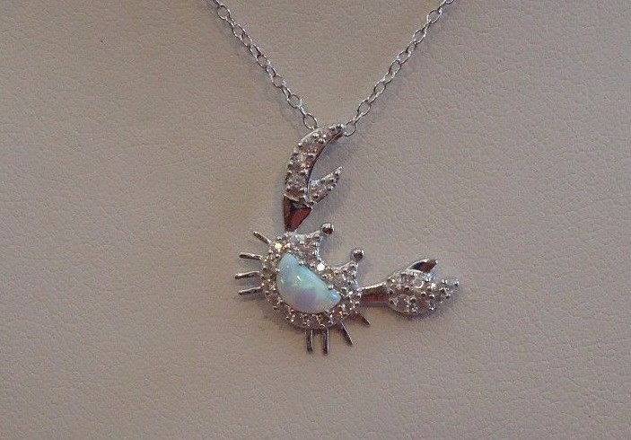 925 STERLING SILVER CRAB NECKLACE PENDANT W/ .75ct OPAL / LAB DIAMONDS/18”