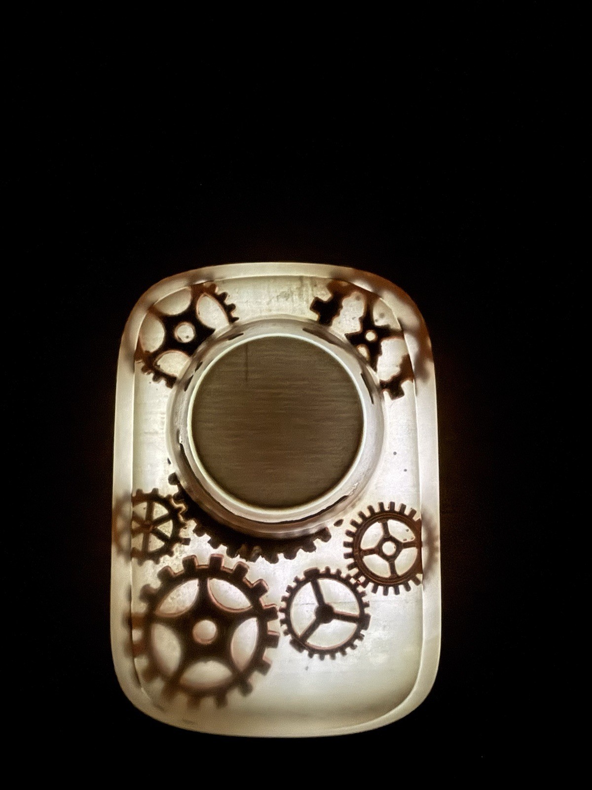Bulldog EDC SFK Knuck Resin UV Glow – Time- Pocket Art – Fidget
