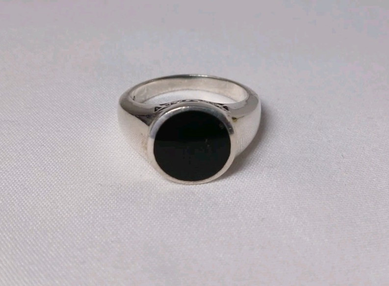 Sterling Silver Ring 925 Black Glass Cabochon – Size 7