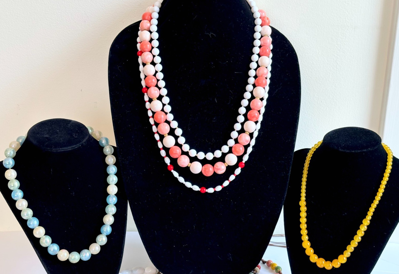 Lot of 13 Necklaces Mixed Materials & Designs Vintage & Contemporary N-51