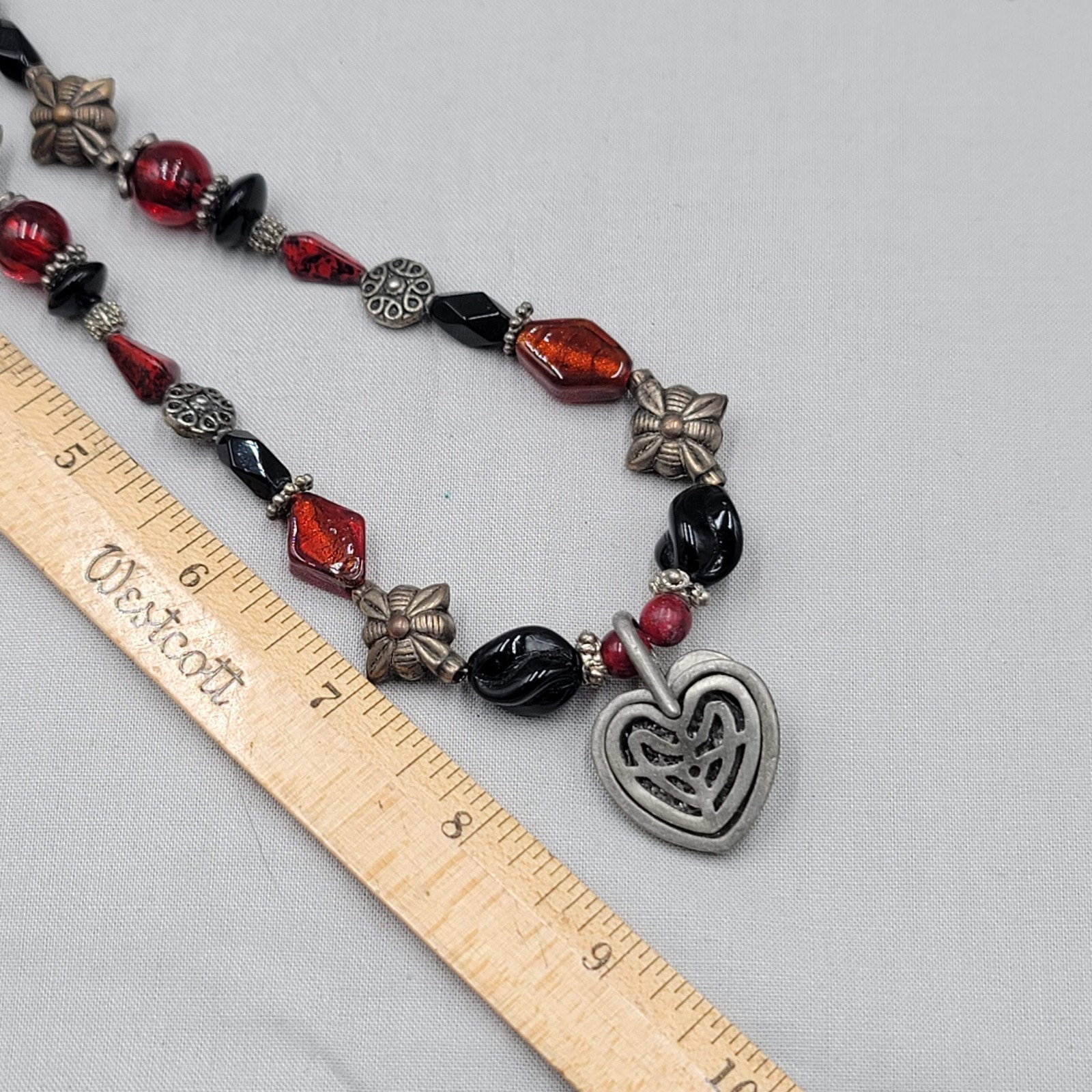 Red and Black Glass Bead Necklace Silver tone Heart Pendant Toggle 18″