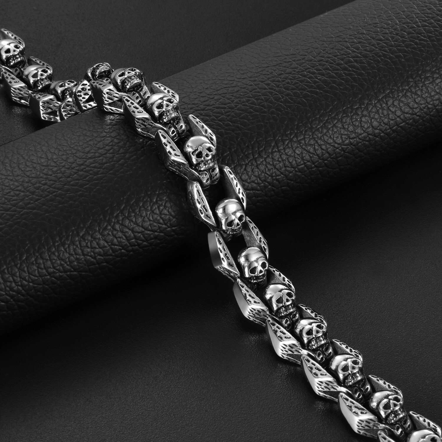 Gothic Biker Skull Link Bracelet for Men Stainless Steel Polished Silver 8.7”