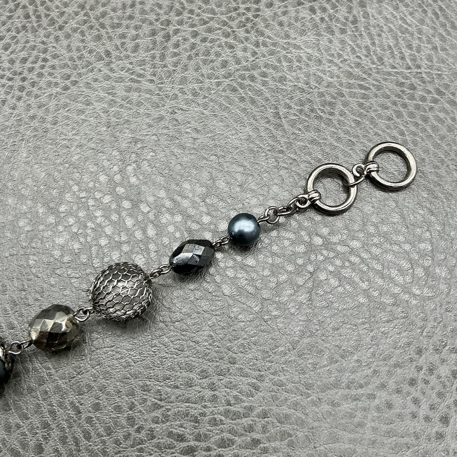 Cookie Lee Bracelet Silver Tone Gray Beaded Womens 8 Inch Toggle Clasp Jewelry