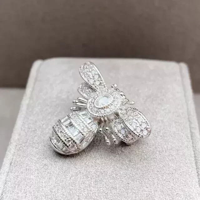 Cute Honey Bee Brooch Pin 2.47 Ct Oval Simulated Diamond 14k White Gold Plated