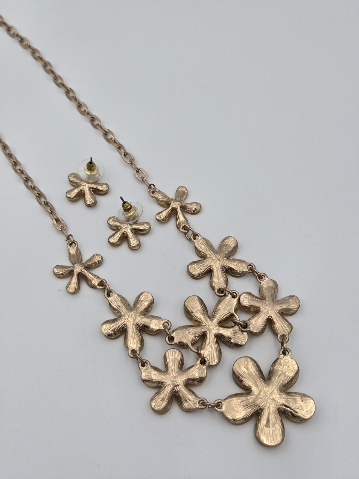 ​Y2K Floral Bib Statement Necklace & Earring Set Gold Tone Yellow Glitter Resin