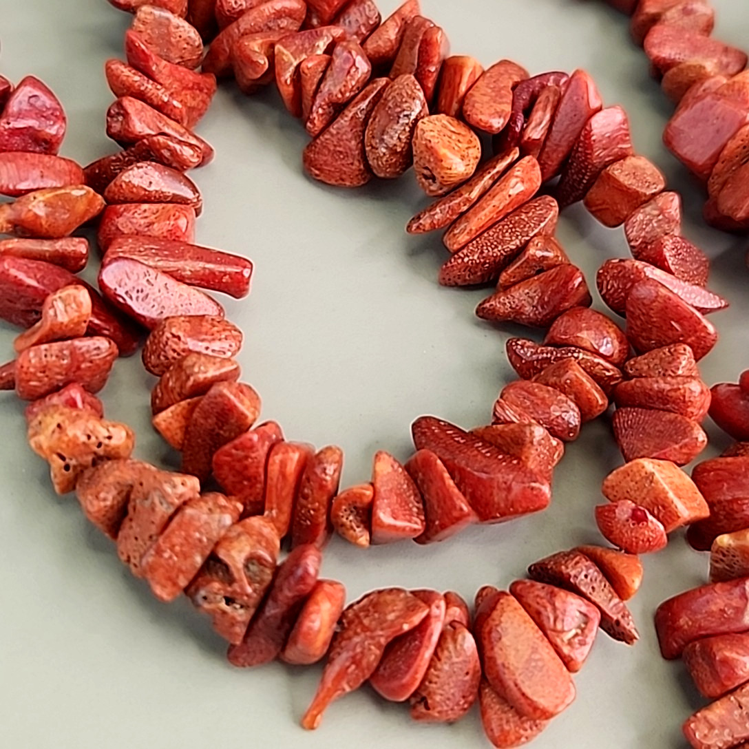 Red Dyed Coral Beaded Necklace Nugget Beach Sea Life 34″