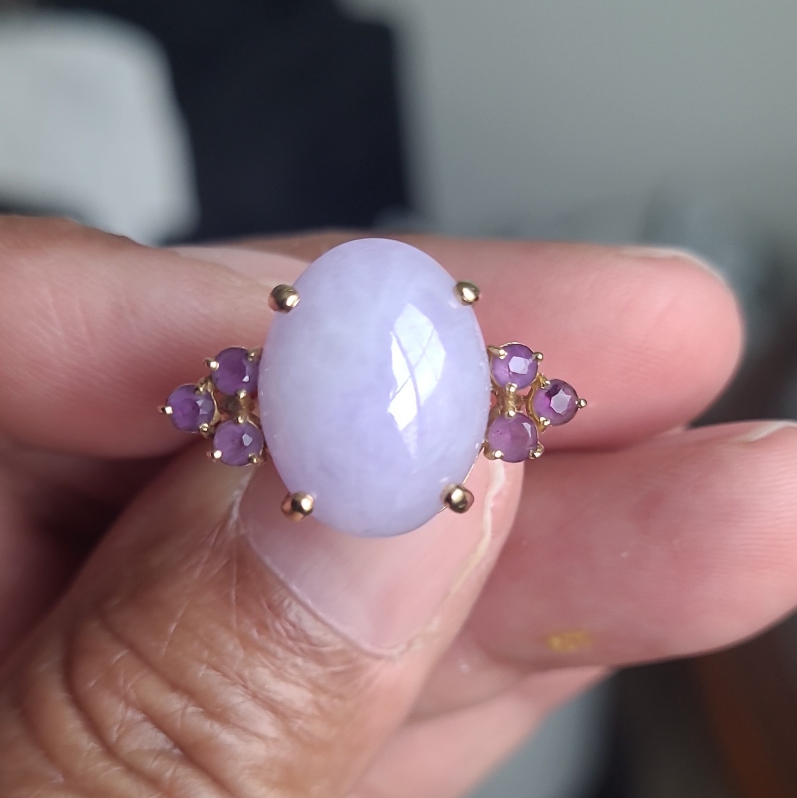 18kt 5.1 Gm Yellow Gold Prong-Set Oval Purple Lavender Jade Cocktail Ring Size 5