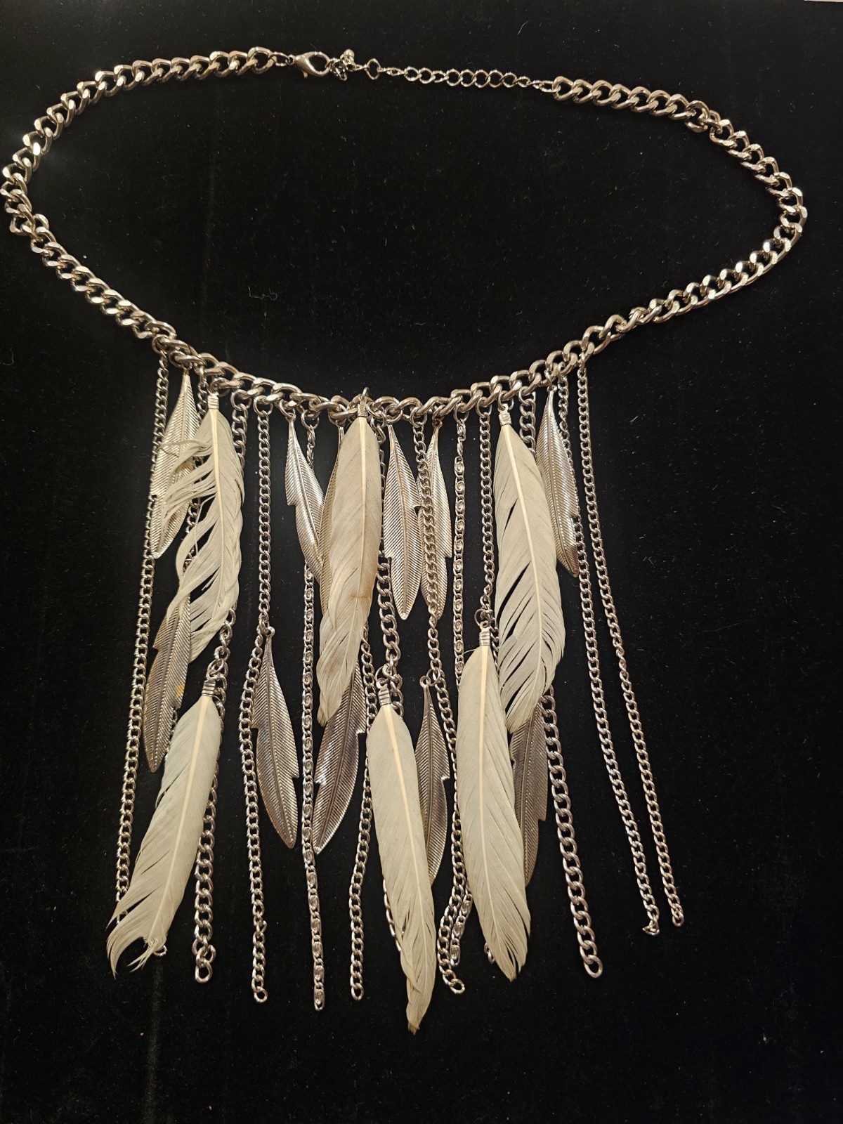 Silver Tone Necklace With Metal Feathers And Real Feathers 10 1/2″ Long