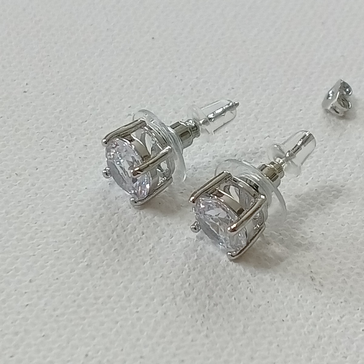 NWOT Stud Earrings Brass Plated Crystal Silver Fashion Jewelry