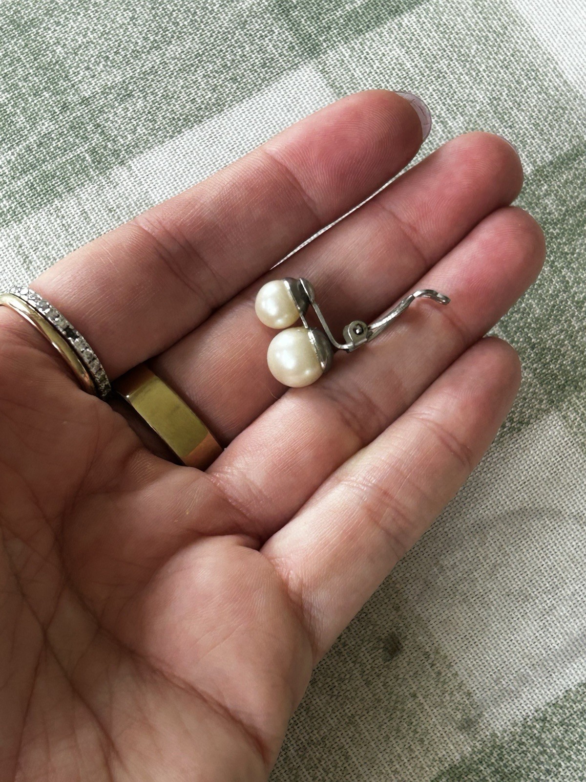 White Round Pearl Clip-On Stud Earrings Double Pearl-Look Silver Tone Metal