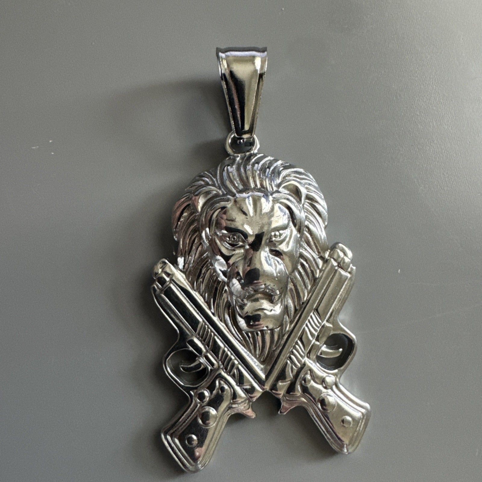 Double Gun Lion Tiger Pendant Stainless Steel 24 Inch Chain Men’s Hunter Hip Hop