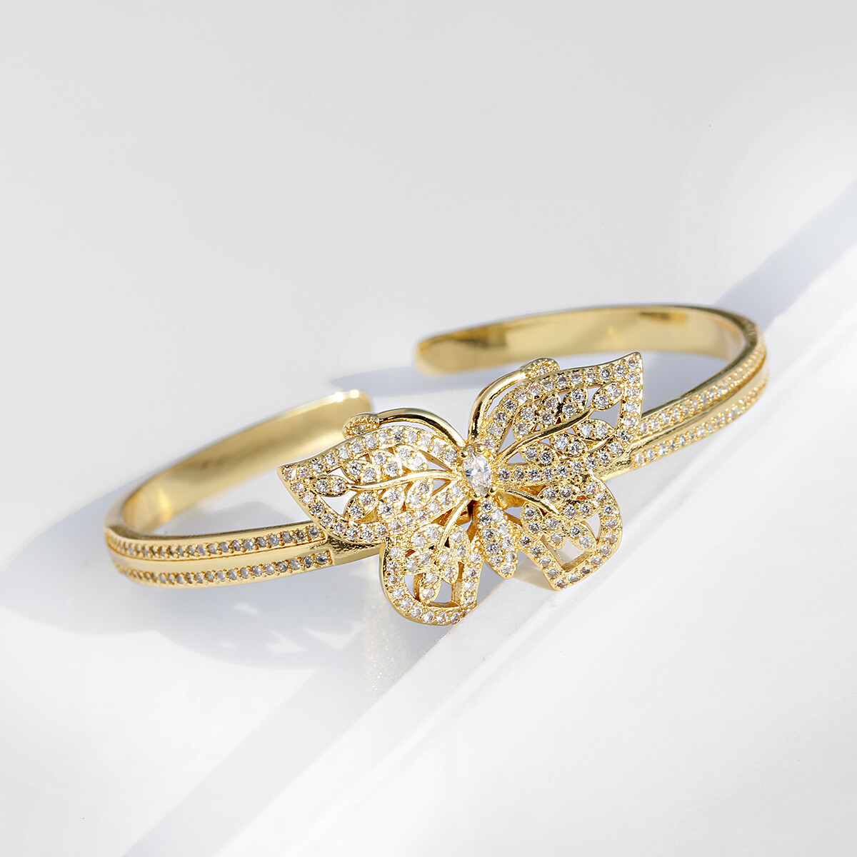 Luxury Adjustable Zircon Leopard Head Butterfly Opening Bracelets Women Jewelry