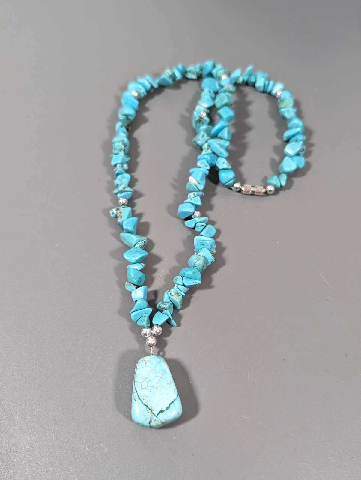 Boho Western Blue Faux Turquoise stone Pendant Beaded Necklace 18.5 in