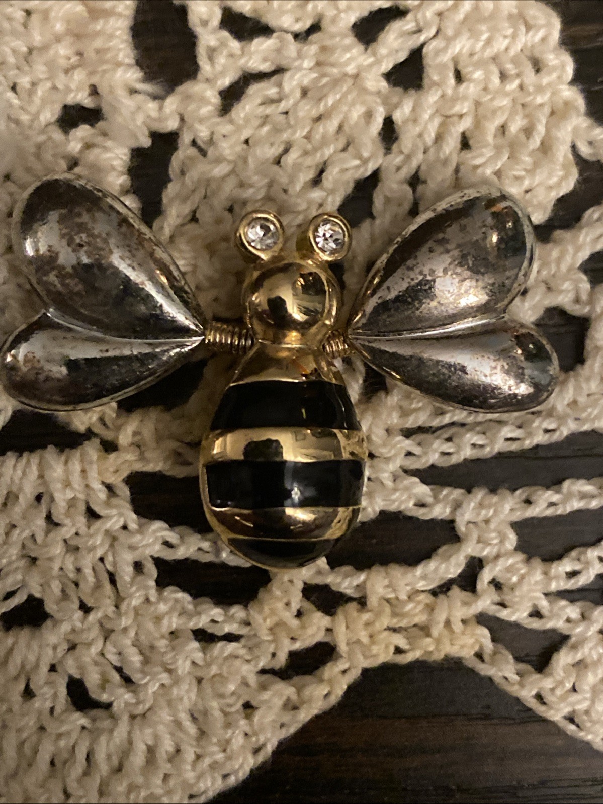 Super Cute!! Bumble Bee Pin Brooch Spring Loaded Wings Black Enamel