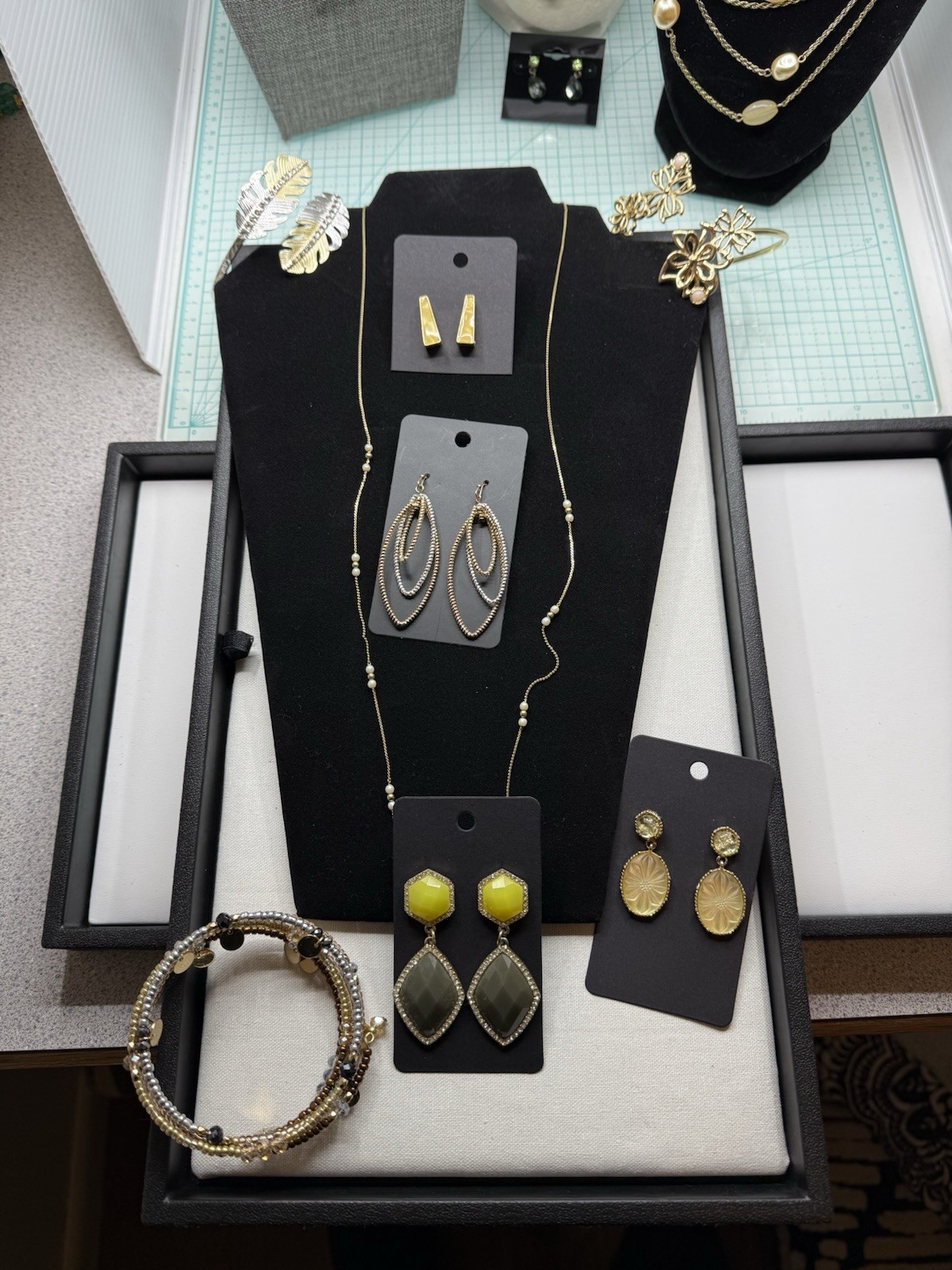 SOFT GOLDEN HUES Lot Of Mostly Avon Bracelets Necklaces Earrings Sets!