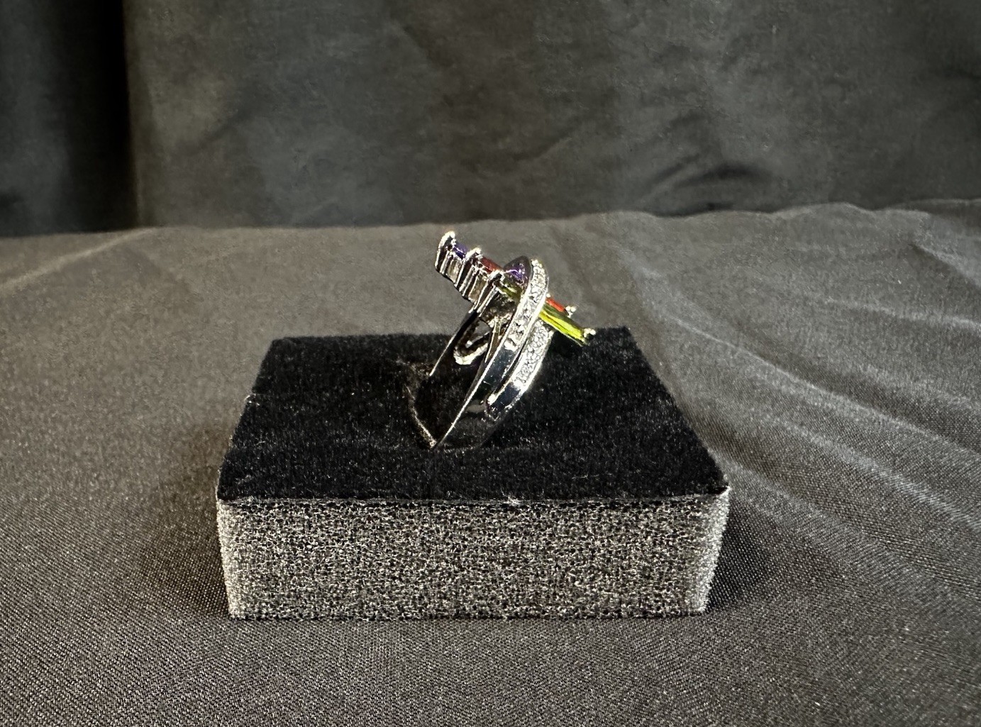 Signed RSC RS Covenant Multicolor Crystals & Stones Ring Size 9.5 Made In USA