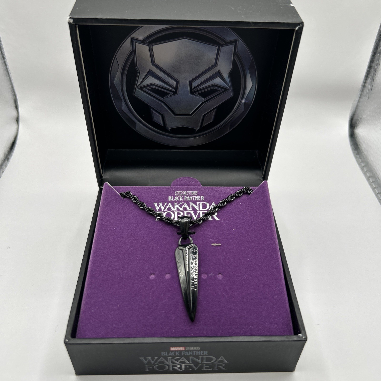 Marvel Black Panther 22″ Claw Pendant Curb Necklace With Box