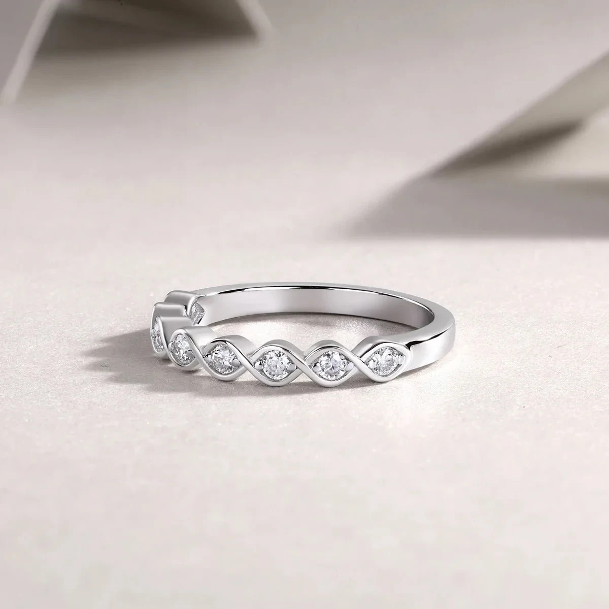 2 Carats Moissanite Ring S925 Silver VVS1 D Color GRA Cert Free Engraving Gift