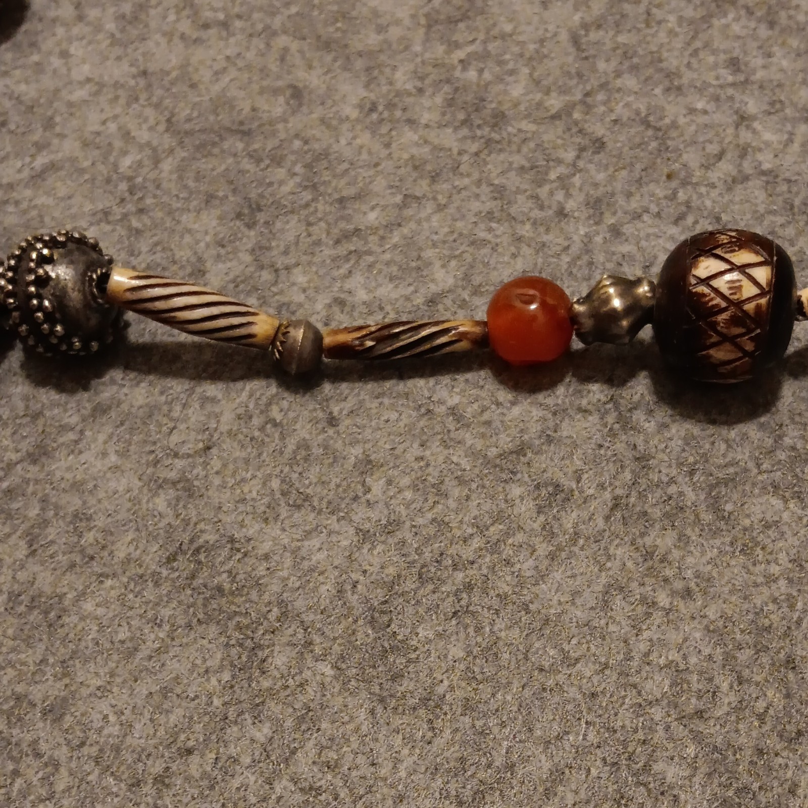 Vintage Tribal Boho Statement Necklace African Batik Bone Horn Pendant Carnelian