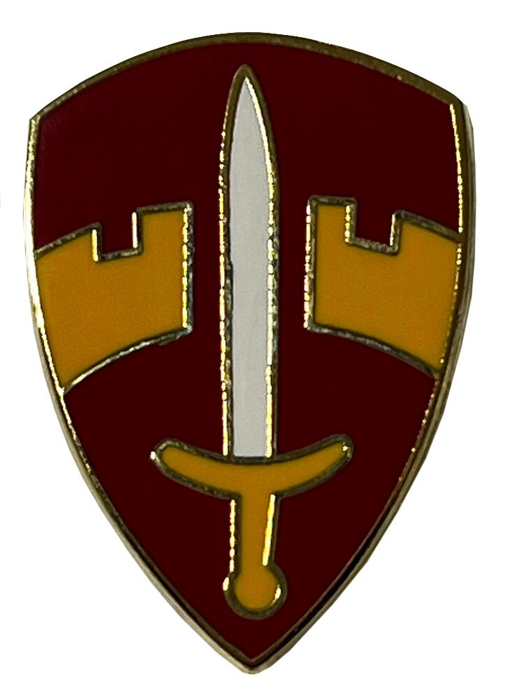 MACV Military Assistance Command Vietnam Motorcycle Hat Cap Lapel Pin M-121