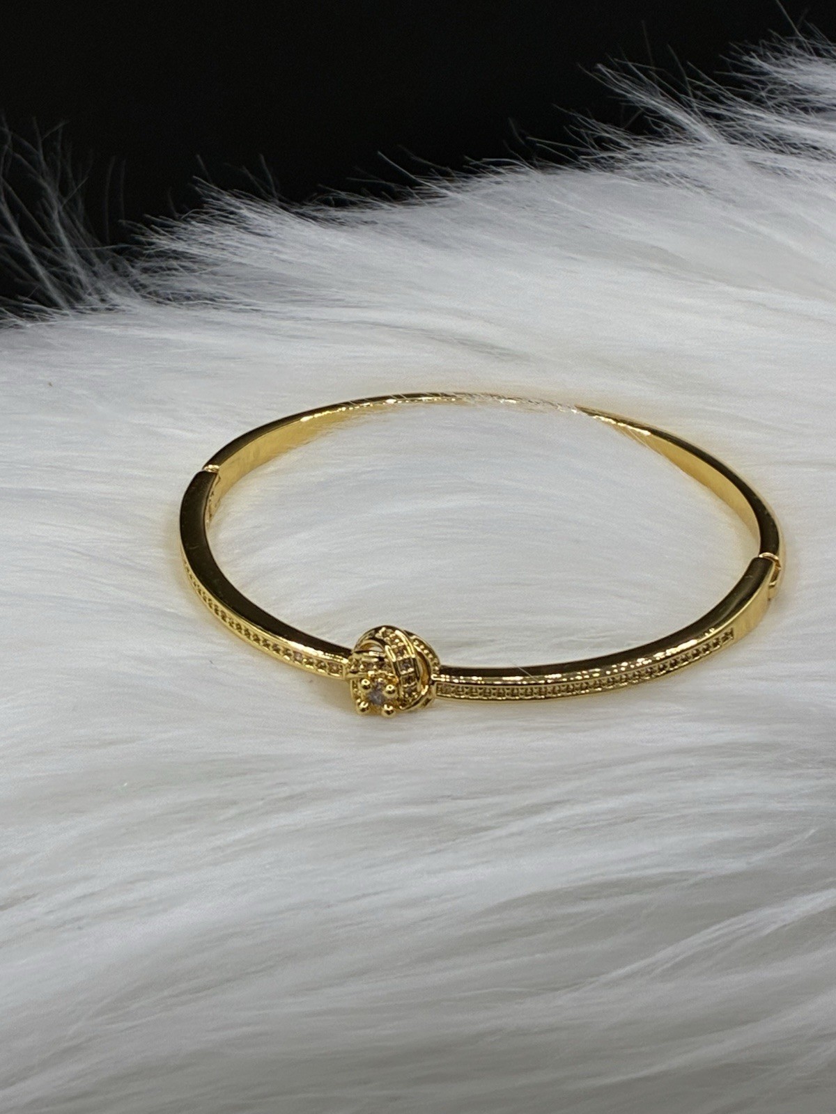Gold Color Bracelet Bangle Perfect For Any Occasion Alloy Fancy And Elegant