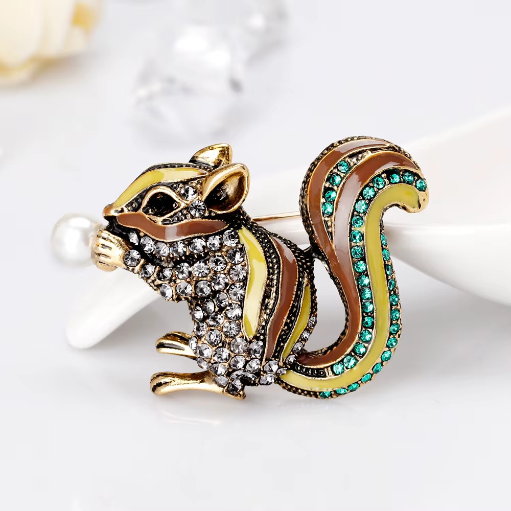 Vintage Gold Squirrel Brooch Sparkling Crystal Pearl Animal Pin Autumn Fall Gift