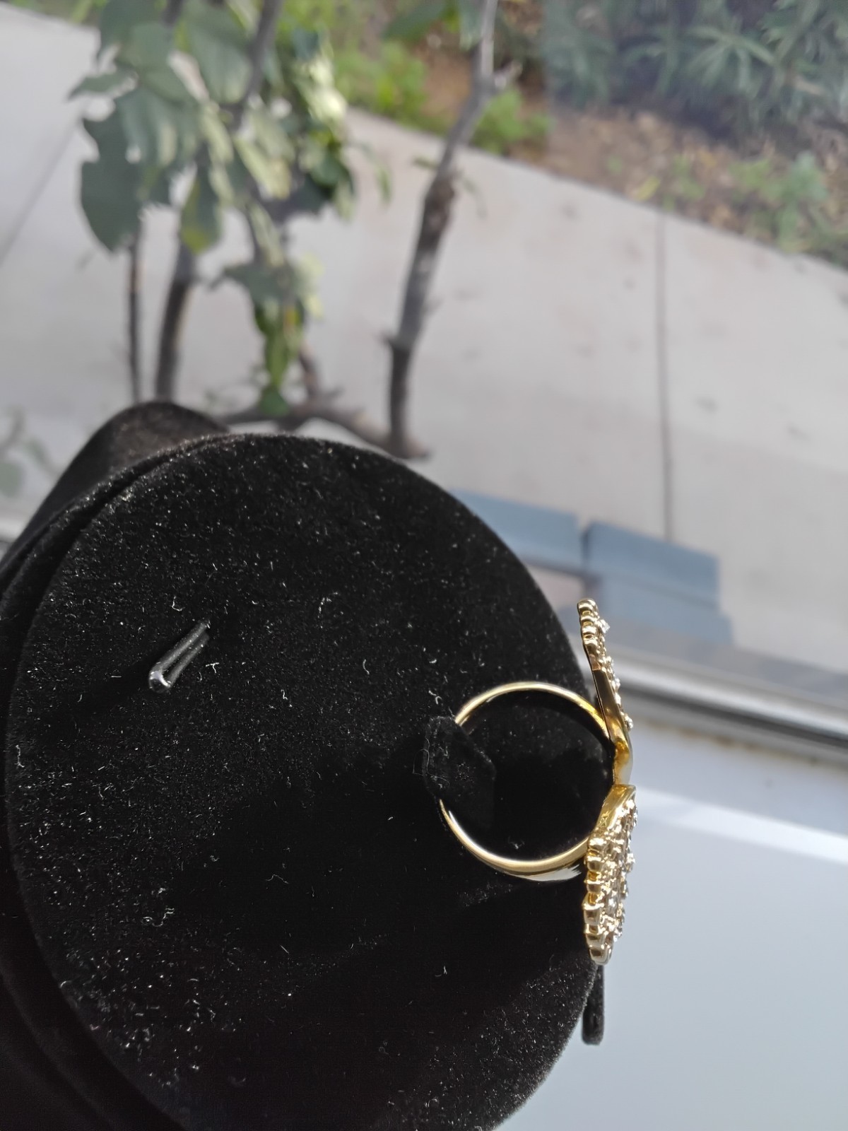VICTORIA’S SECRET CRYSTAL ANGEL WINGS RING (ORIG IN BOX) GOLD TONE SIZE 6,7,8,9