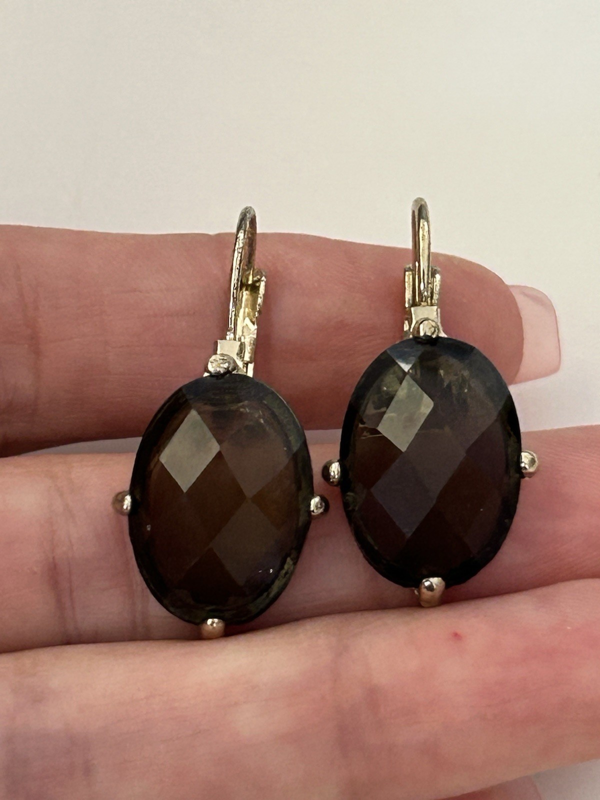 Olive Green Faceted Glass Drop Earrings Gold Tone Leverback Costume Jewelry