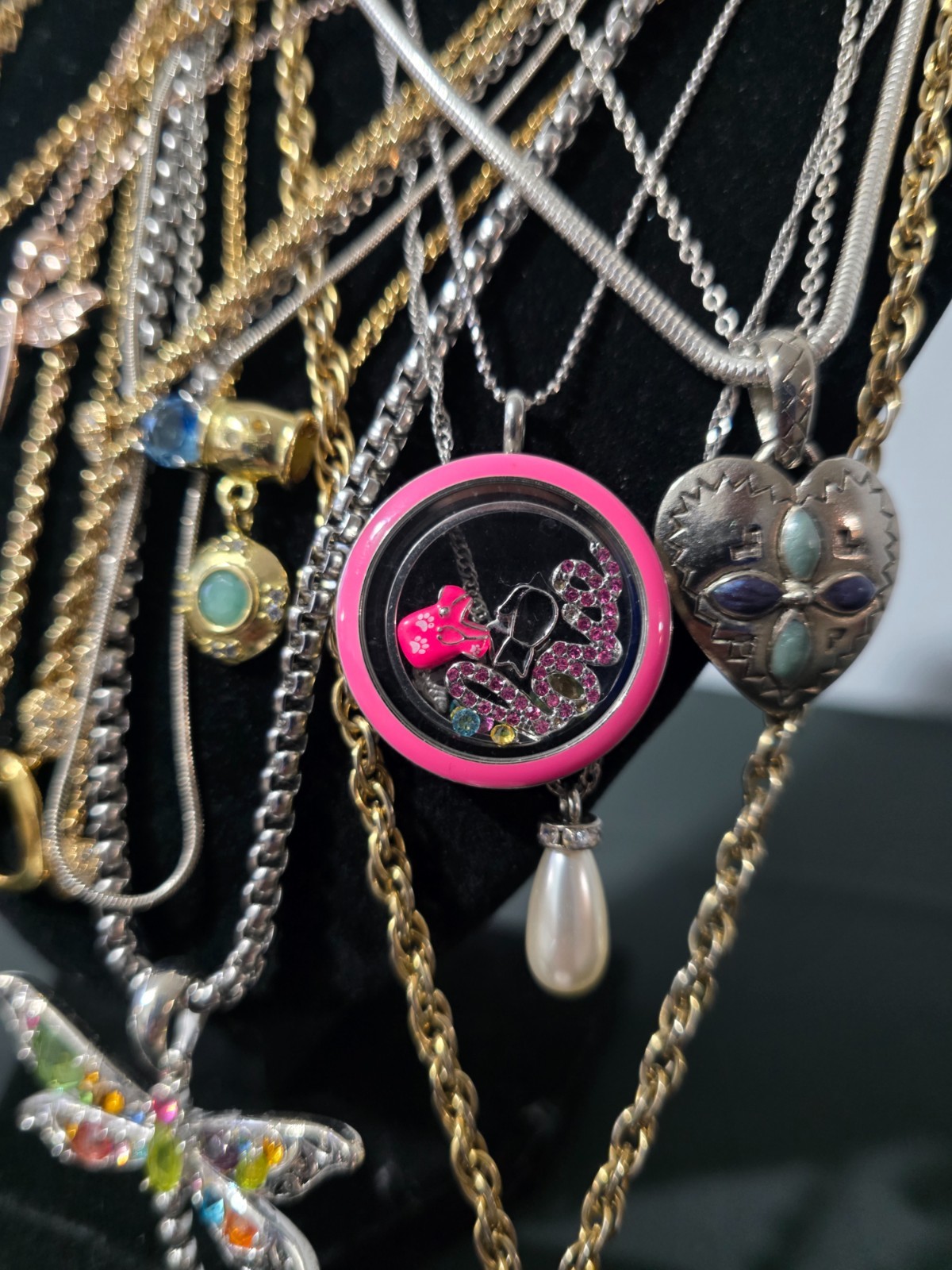 Lot of (12) Necklaces Mixed Metals/Materials