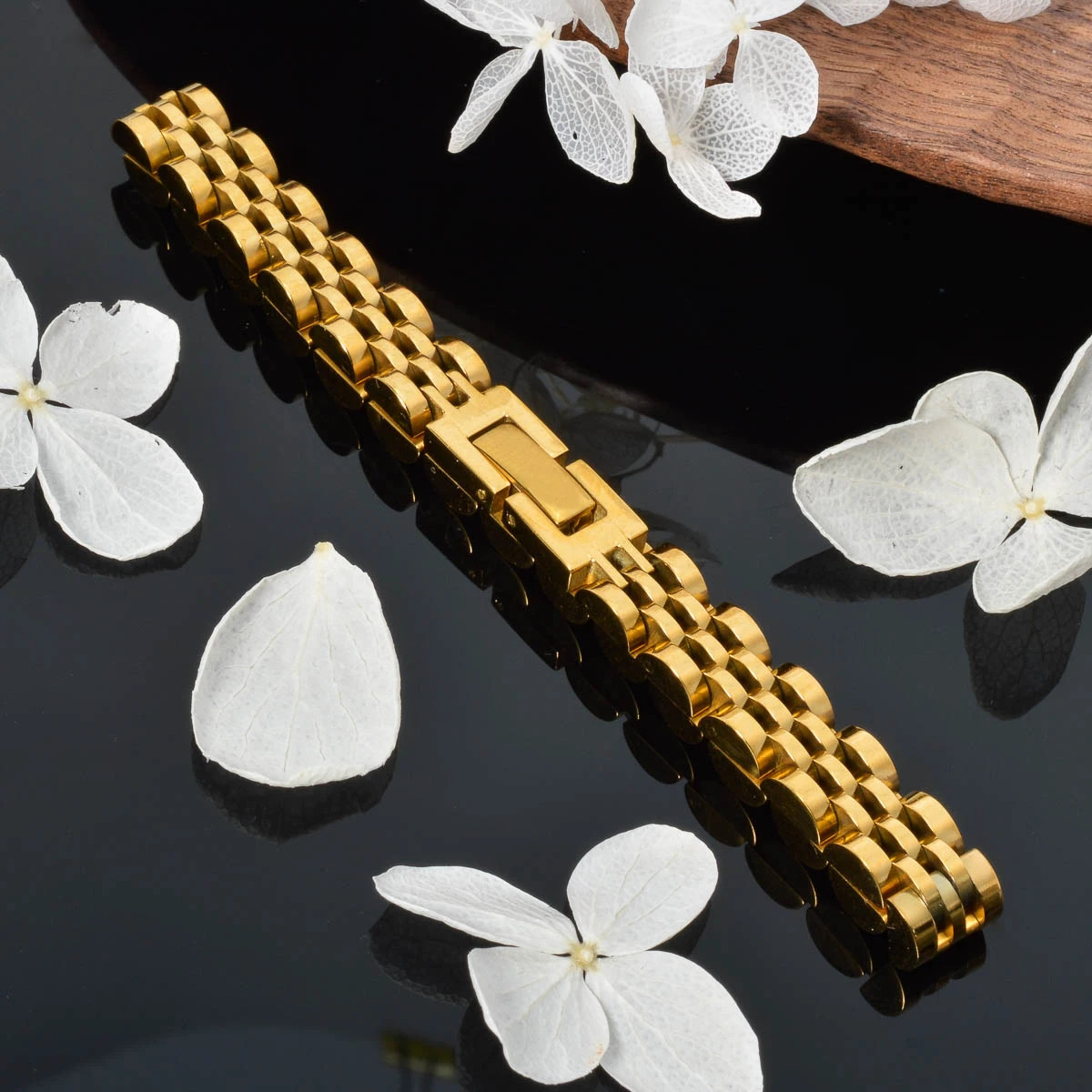 1PC Men’s and Women’s Stainless Steel Bracelet 8mm Wide Strap Design Simple