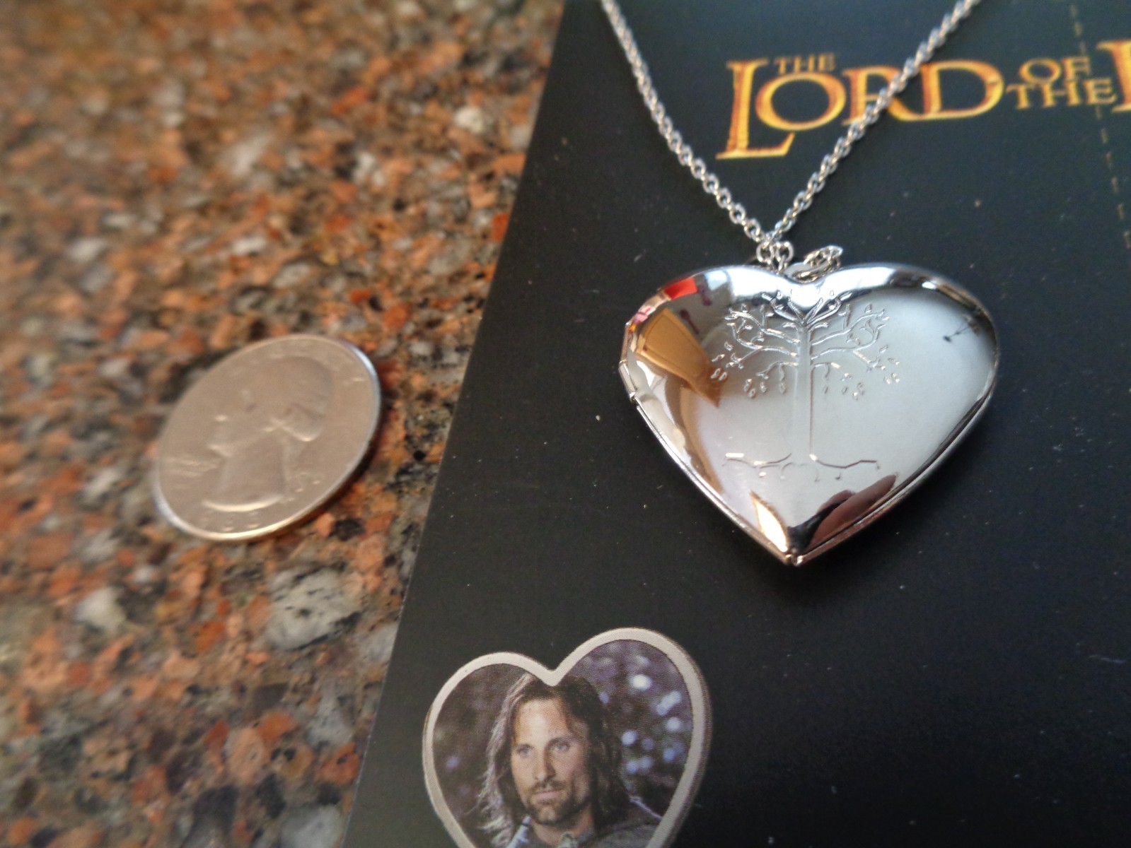 The Lord Of The Rings Aragorn & Legolas Heart Locket Necklace Set of 2 Brand New