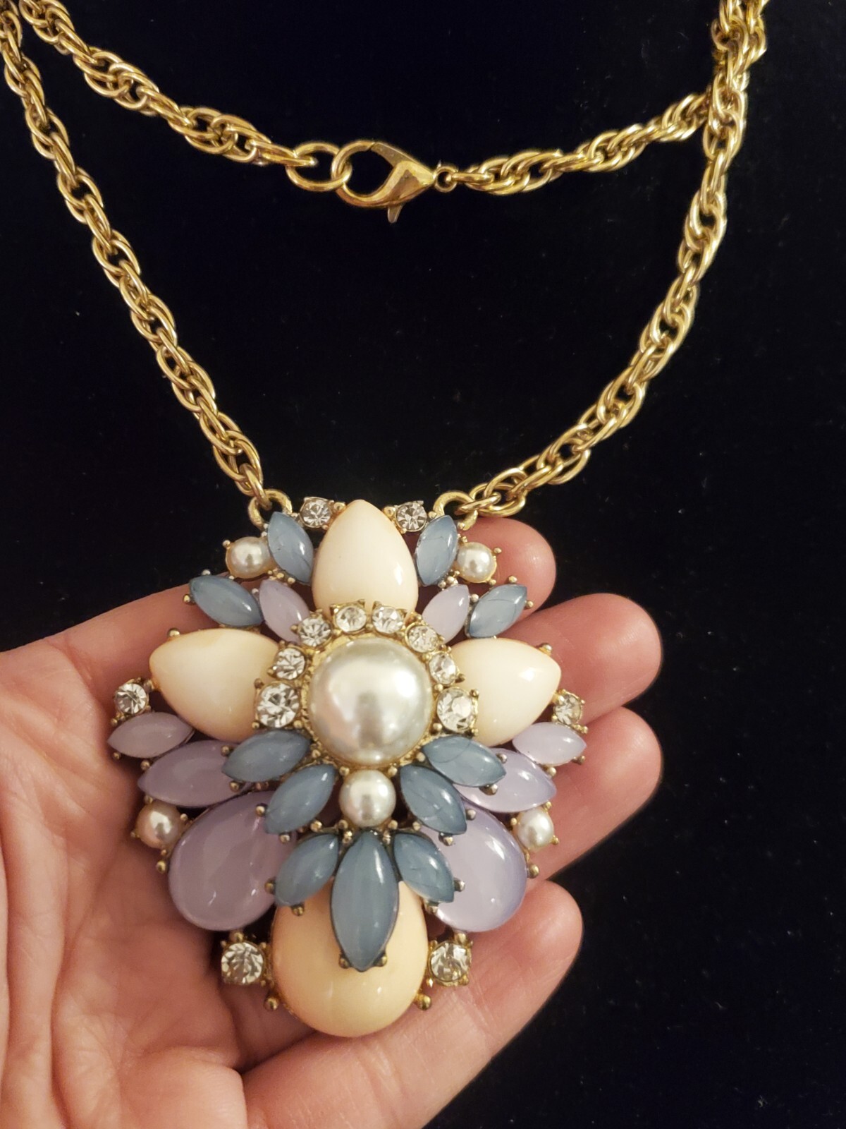 2010s Pastel Purple & Pink Rhinestone Pendant Gold Tone Rope Chain Necklace