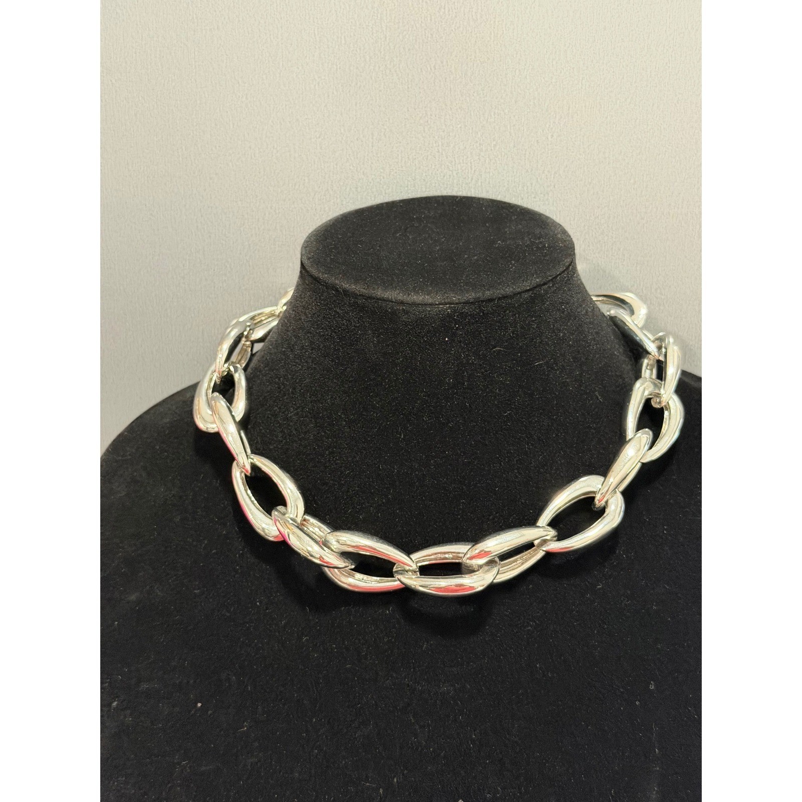 Vince Camuto Chunky Chain Necklace Silver Tone Chunky Heavy Toggle Statement