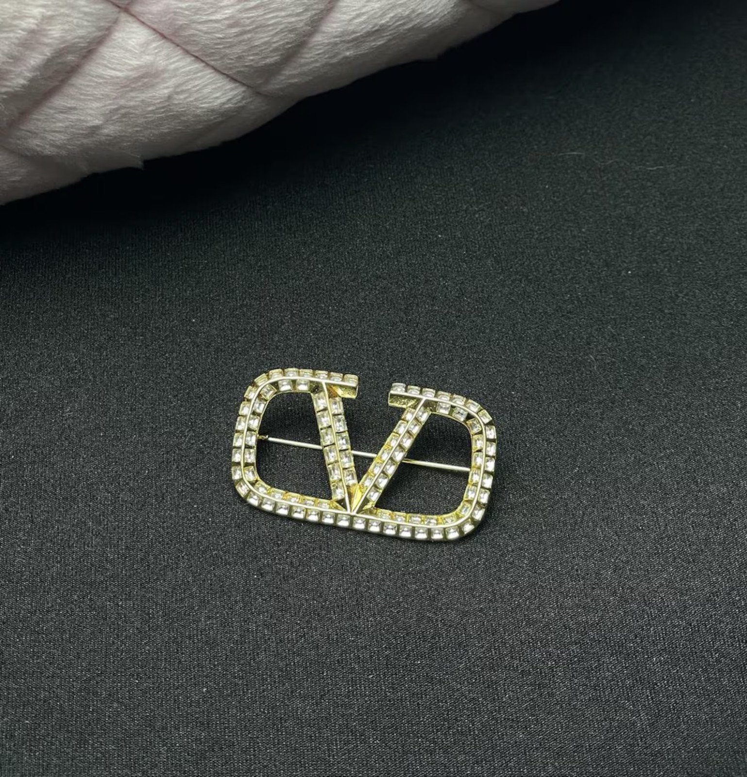 Vintage Style Brooch Pin 1 Ct Round Cut Simulated Diamond 14k Yellow Gold Plated