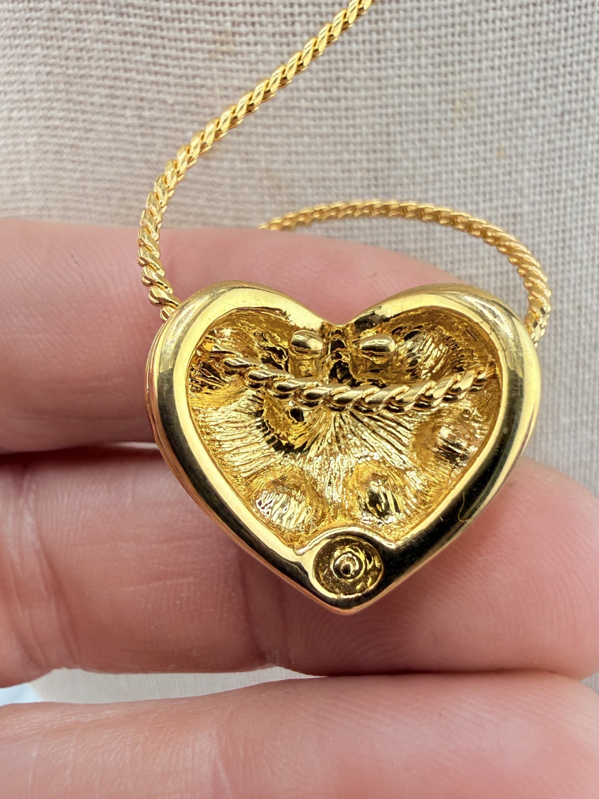 Nolan Miller Forever Heart Necklace Puffy Rhinestone Gold Tone 22″
