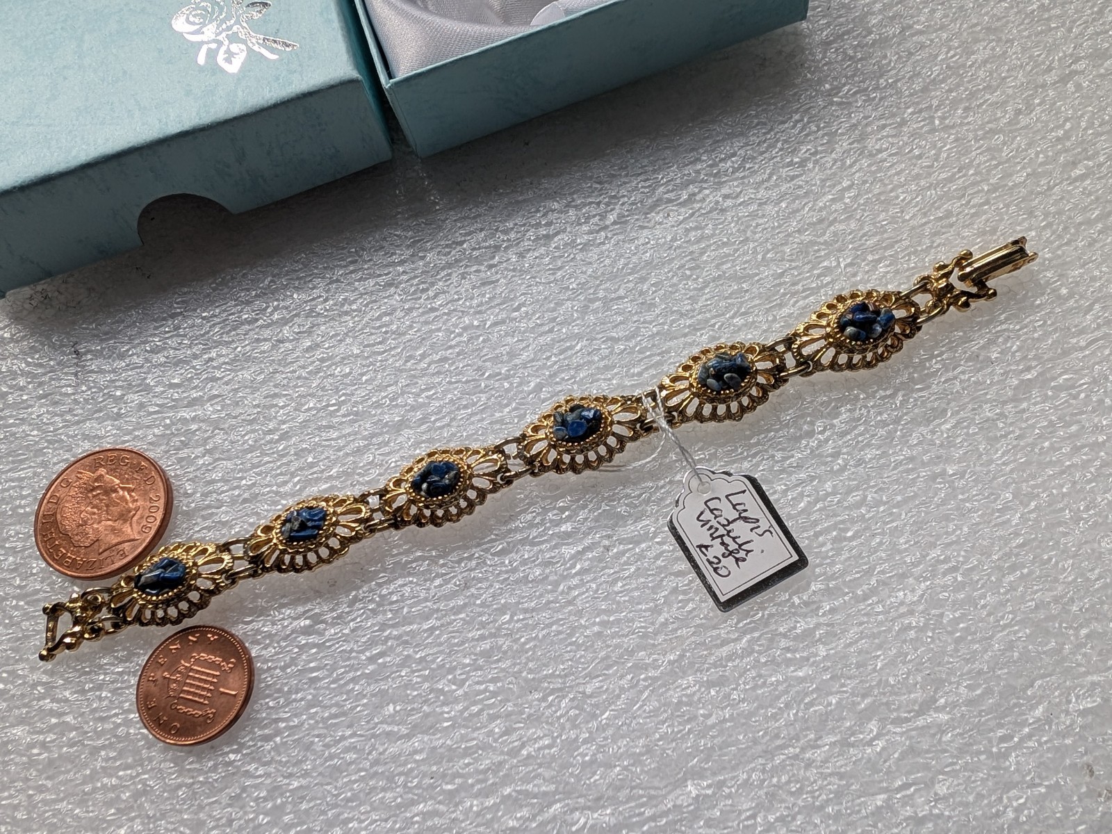 Vintage Yellow Gold Tone Ornate Panel Bracelet + Lapis Lazuli Chip 26g 18.5 cm L
