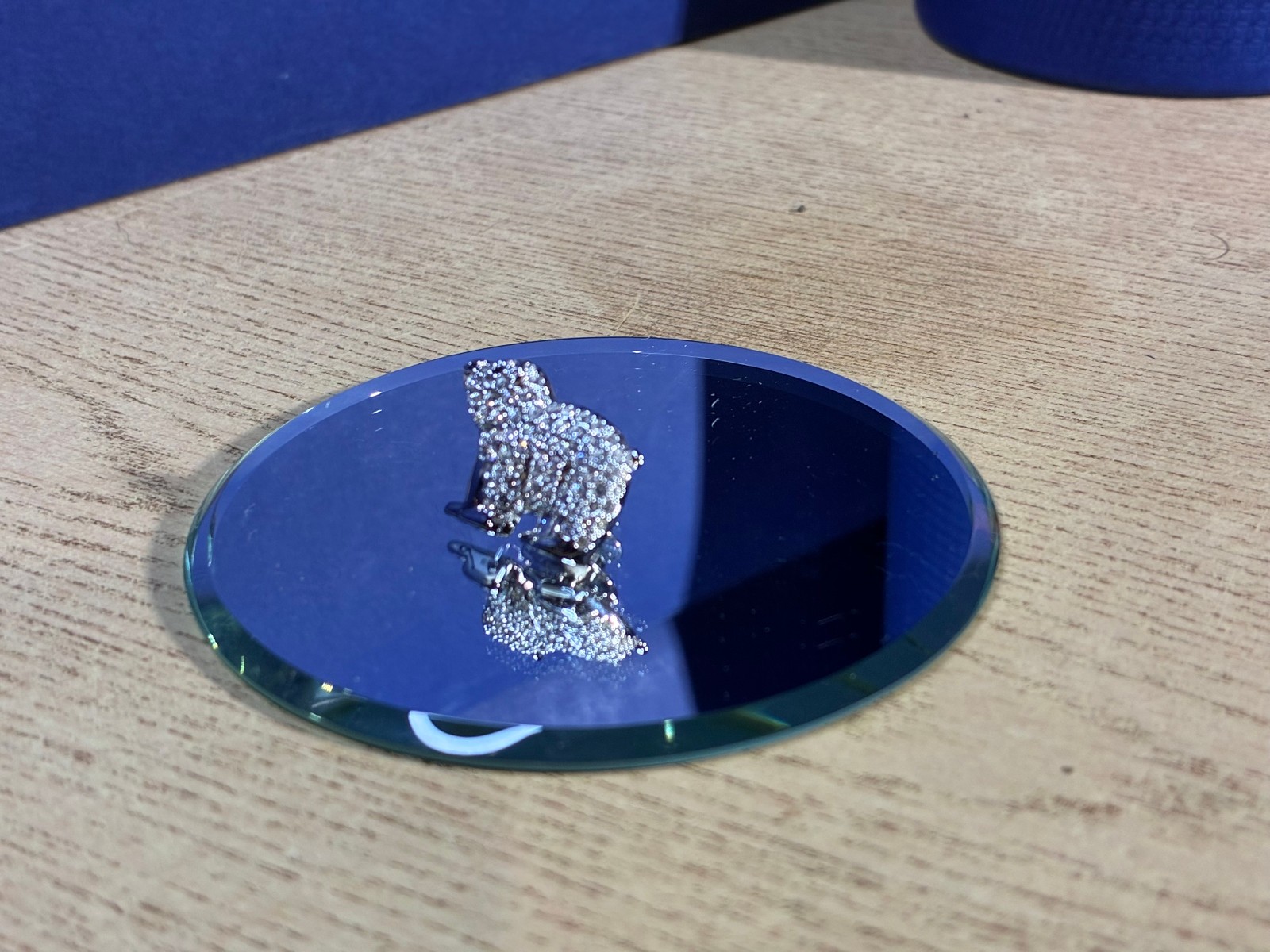 2011 Swarovski Polar Bear Membership Gift Stick Pin