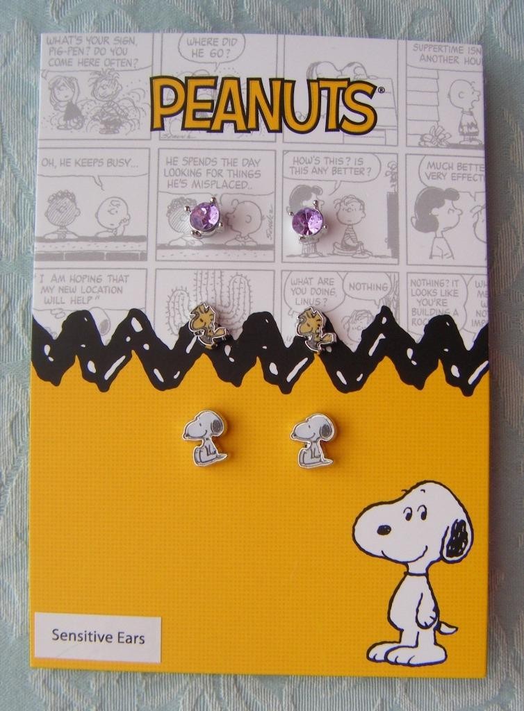 PEANUTS Snoopy Woodstock Purple Stone Stud Earrings on Card New (11/9416)