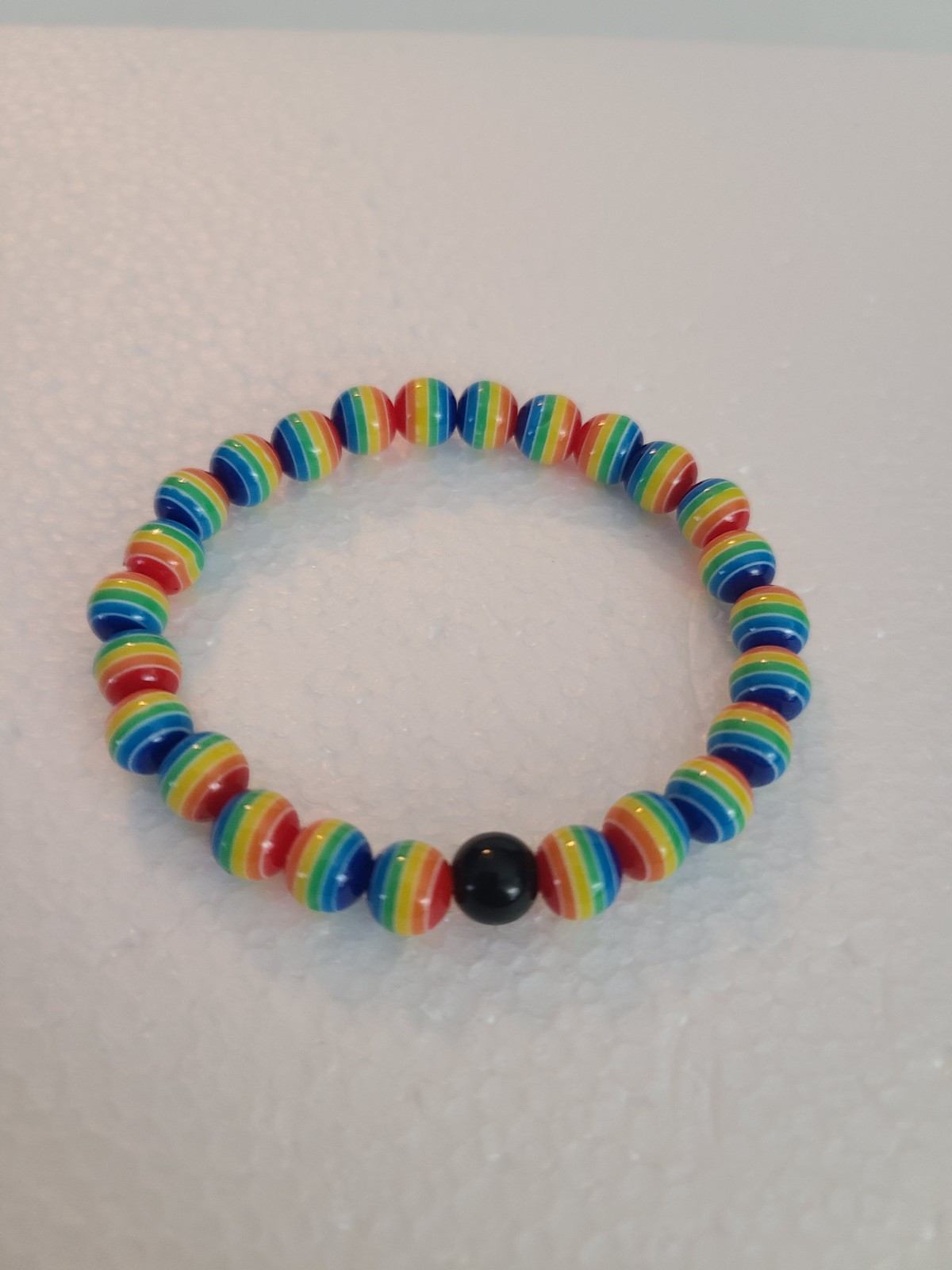 NWOT RAINBOW STRIPED 🌈 BEADED STRETCH BRACELET PRIDE