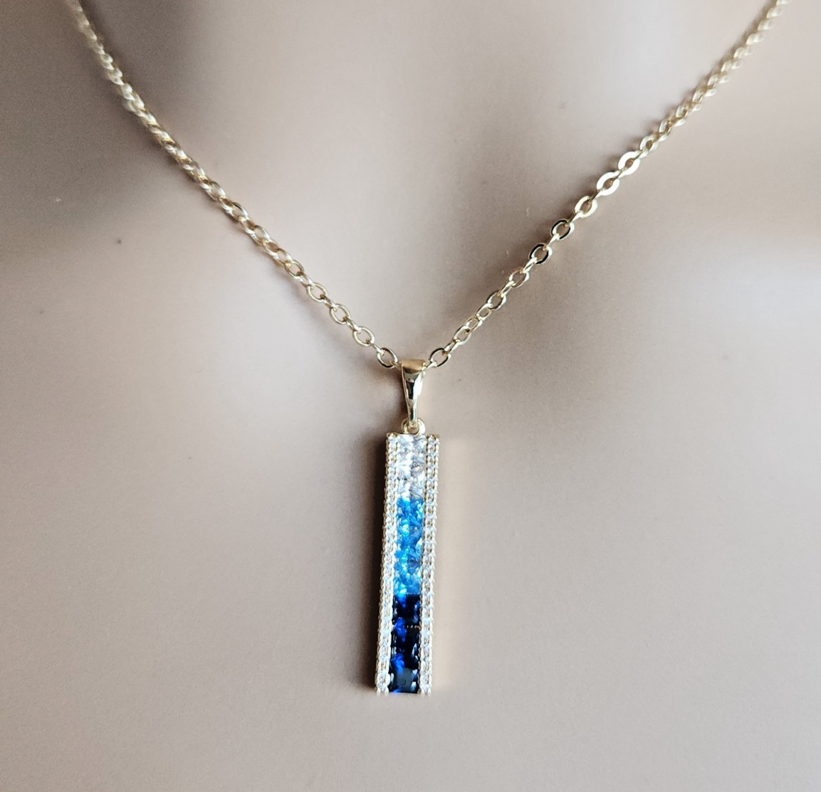 Vince Camuto Gold Tone Bar Necklace Blue Crystal Pendant Minimalist