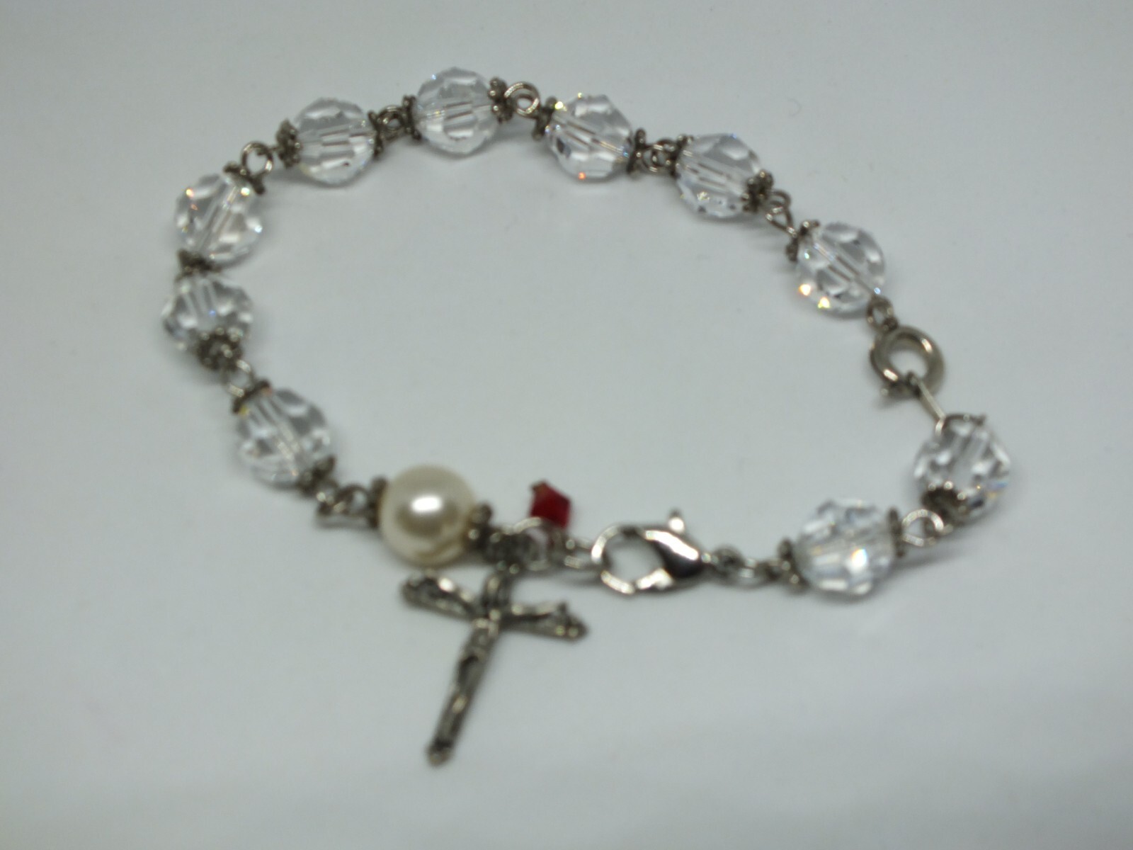 Beautiful Clasp Bracelet Silver Tone Clear Beads Crucifix 1/4″ Wide x 5.5 & 7.5″