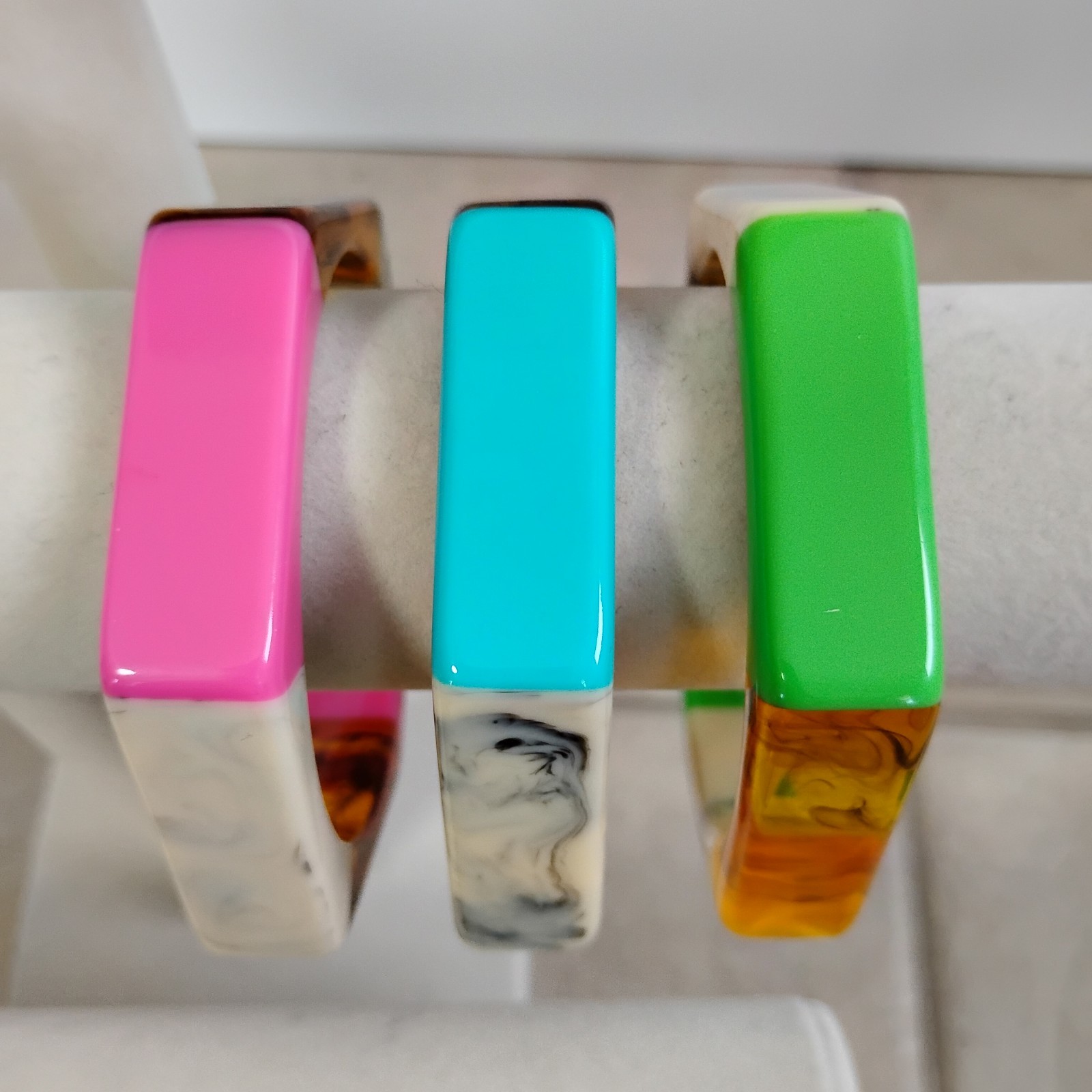 NEW Lot Of 3 Octagon Shape Multi Color Block Bangle Bracelet Plastic Resin Sz 8