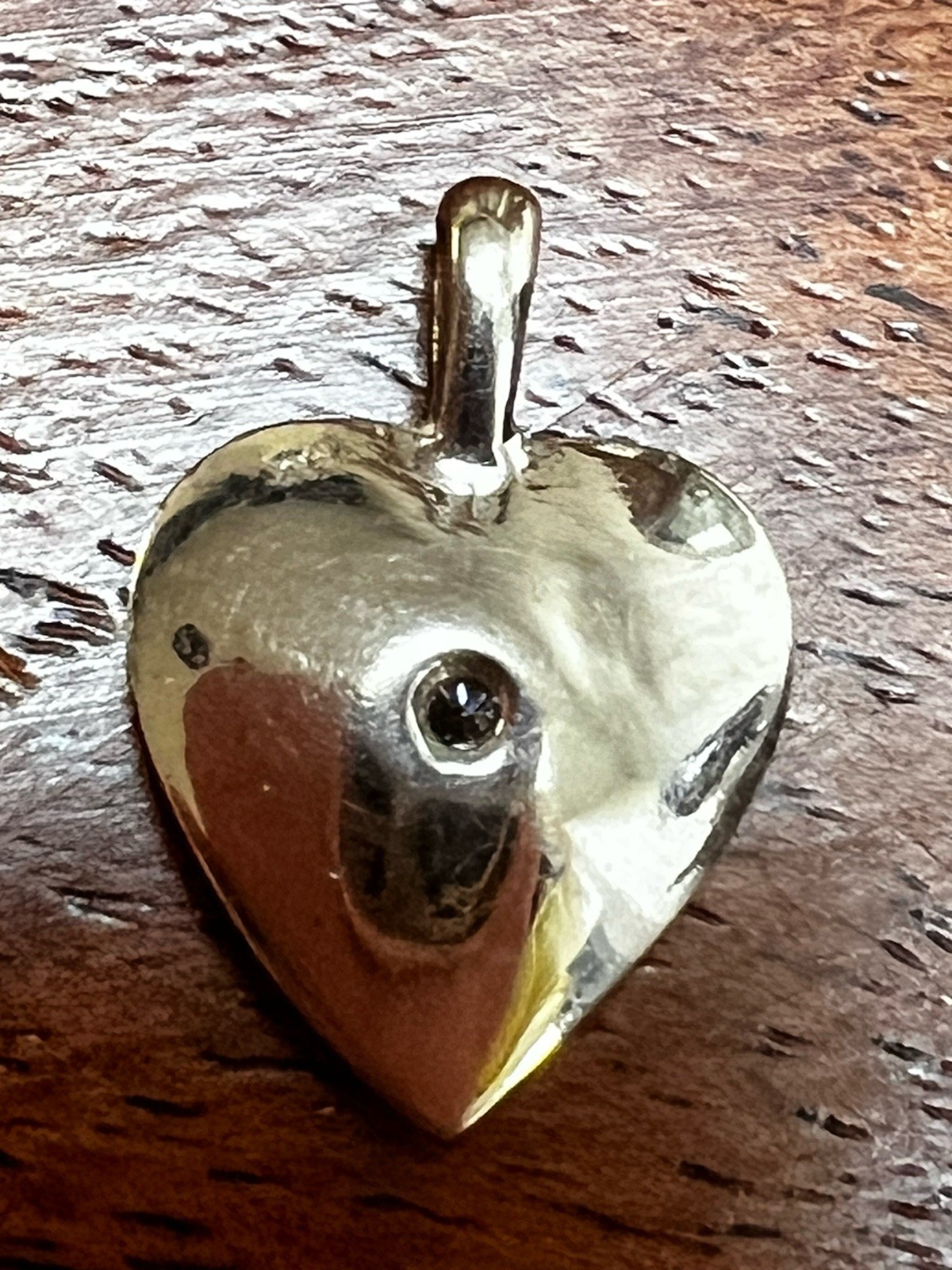 LOVELY 14K WHITE GOLD HEART PENDANT