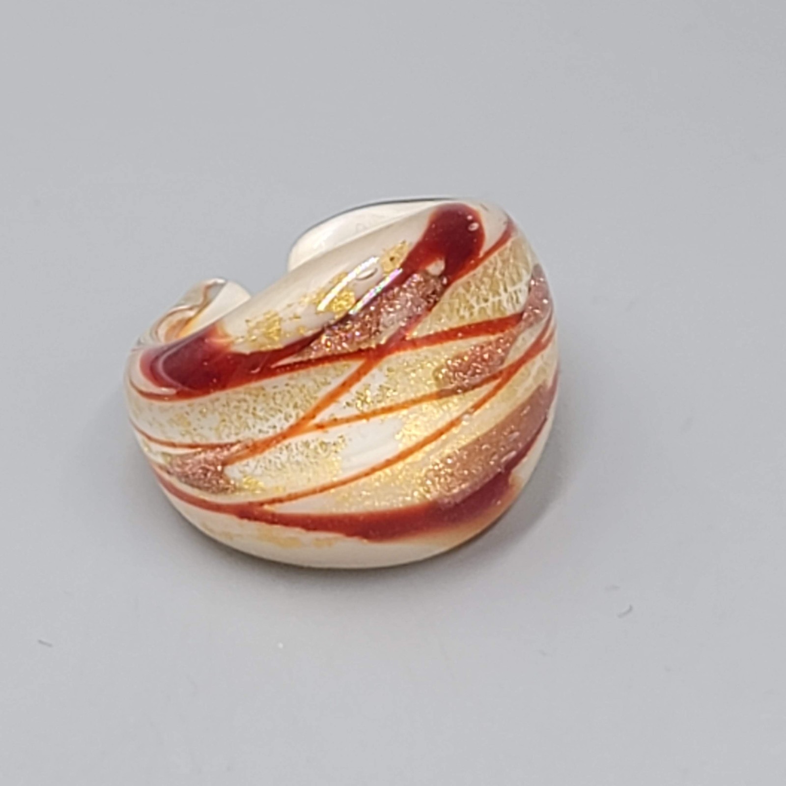 Multicolor Glass Wrap Cocktail Ring Womens Size 7 Gold Red Swirl Band Bold