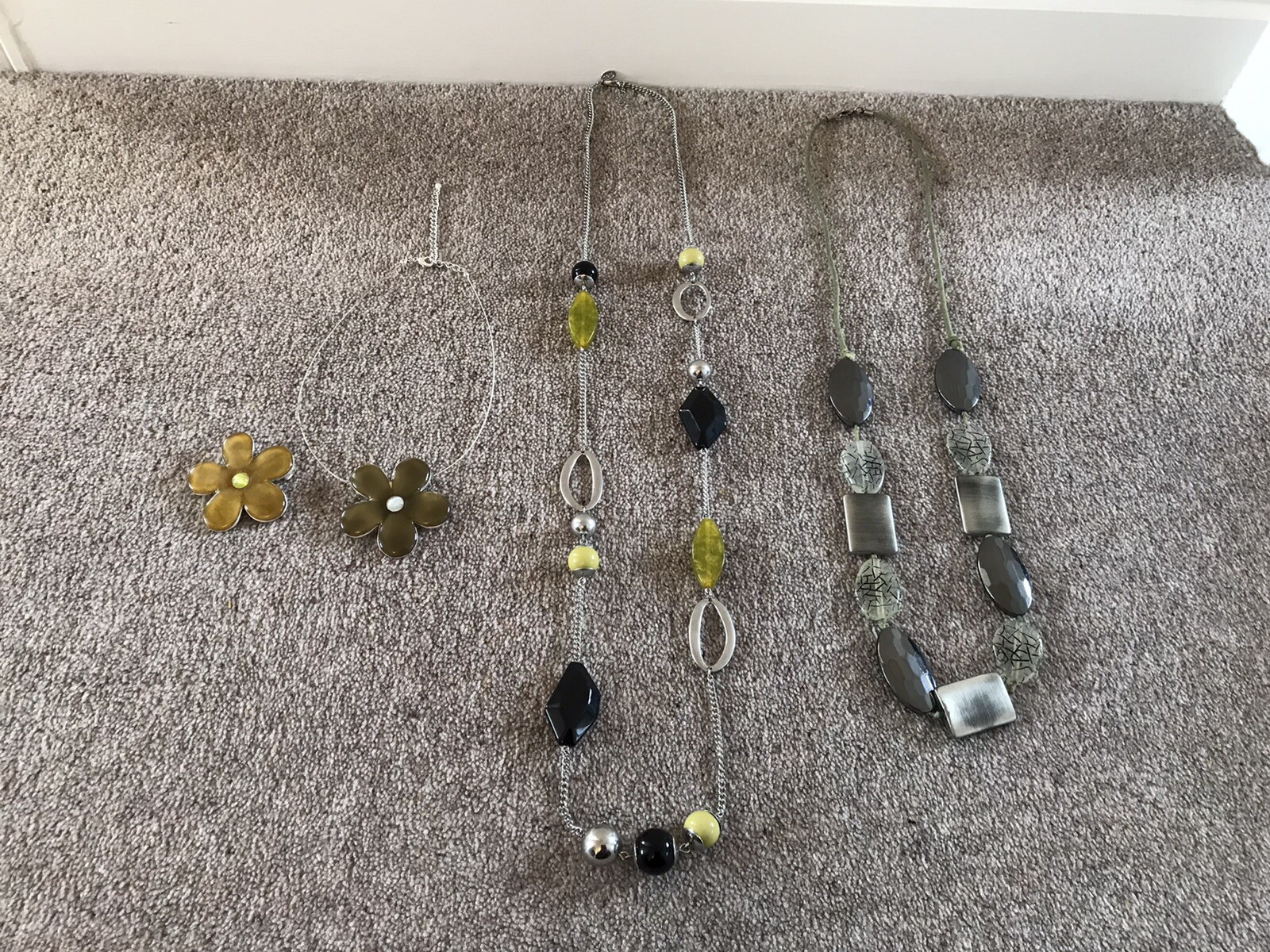 Next Costume Jewellery Necklace X3 Green – Excellent Condition