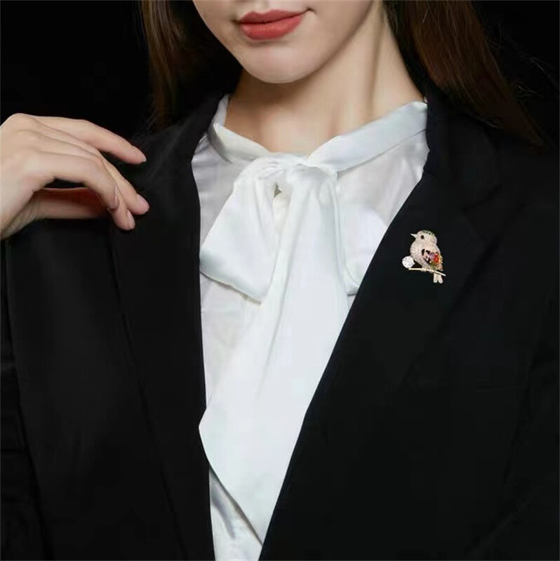 Retro Cartoon Bird Crystal Enamel Animal Brooch Pin Women Men Costume Jewelry
