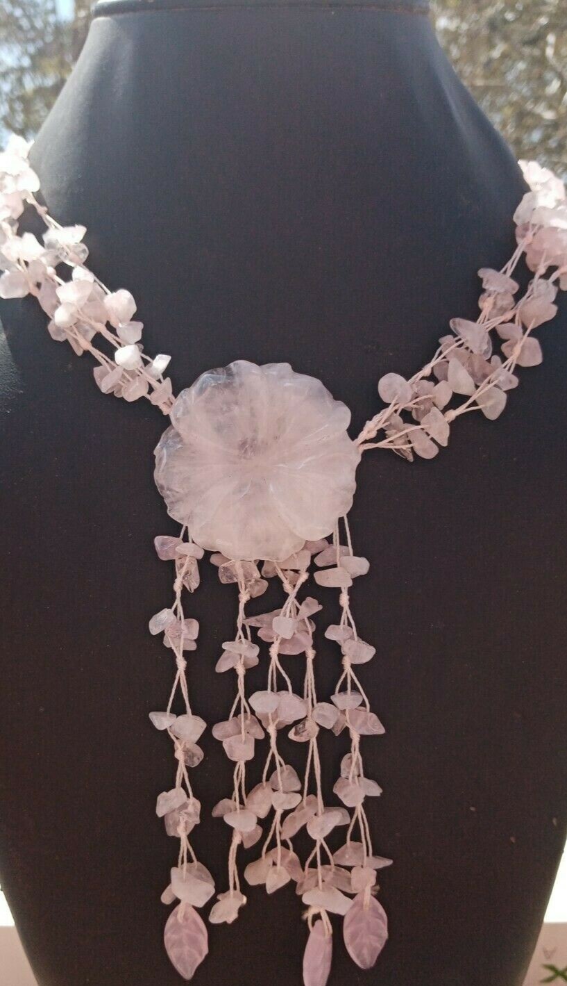 vintage flower necklace