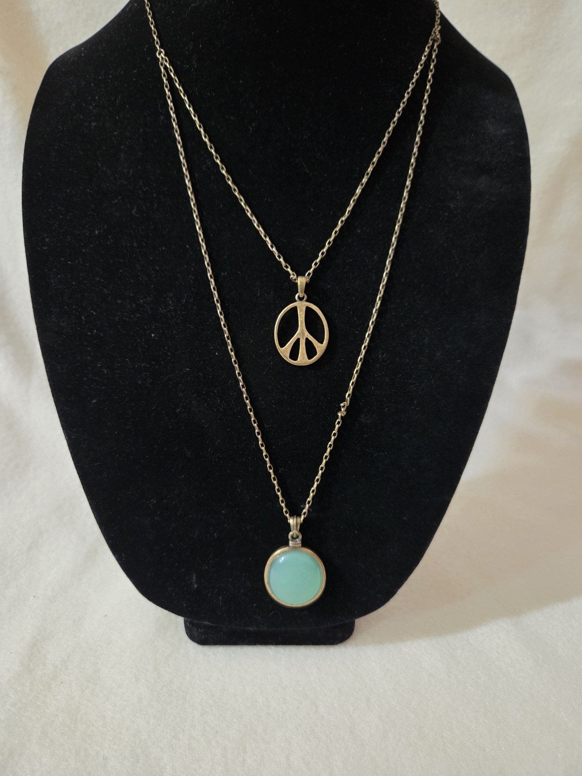 Lucky Brand Silver Tone Layered Peace Charm 26″ Pendant Necklaces